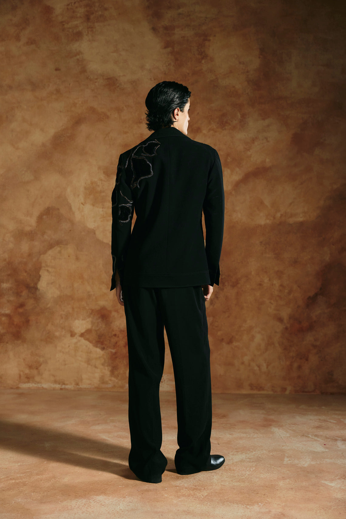 Regular fit Black zipper