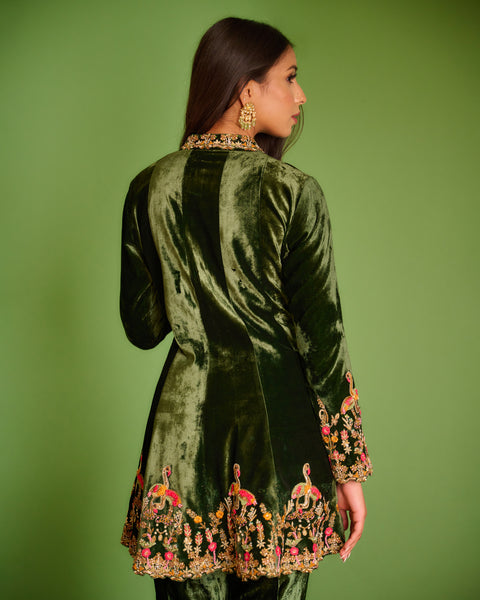 Dark green velvet blazer set – Aman Takyar