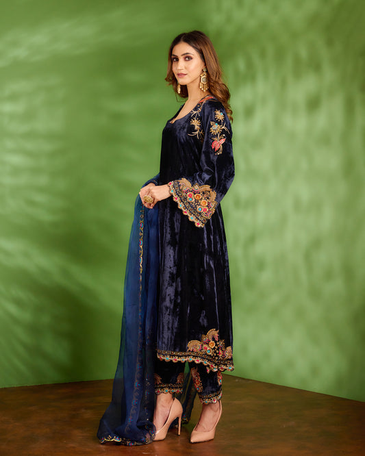 Royal blue velvet kurta set